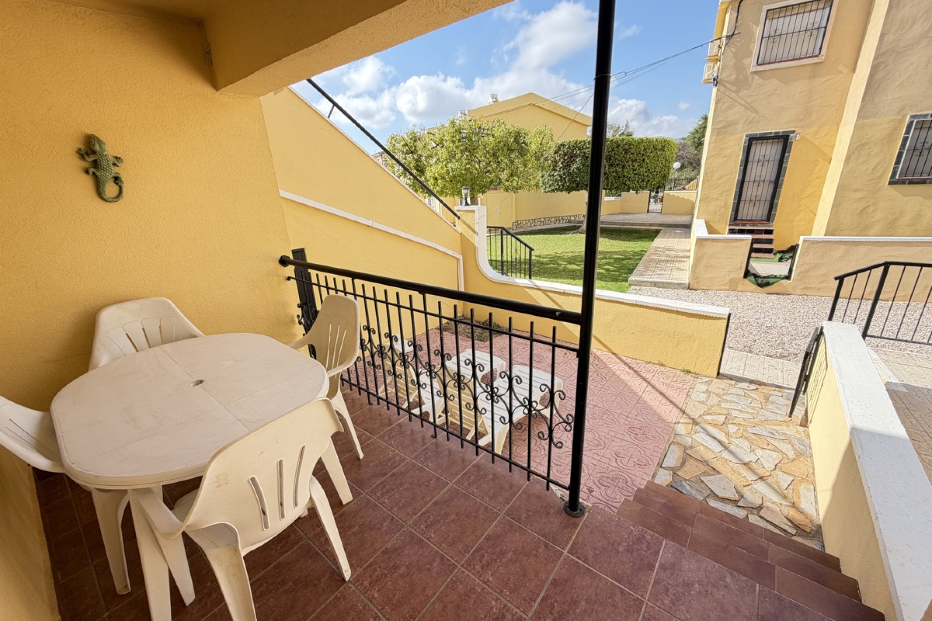 Resale - Apartment / Flat - Villamartín