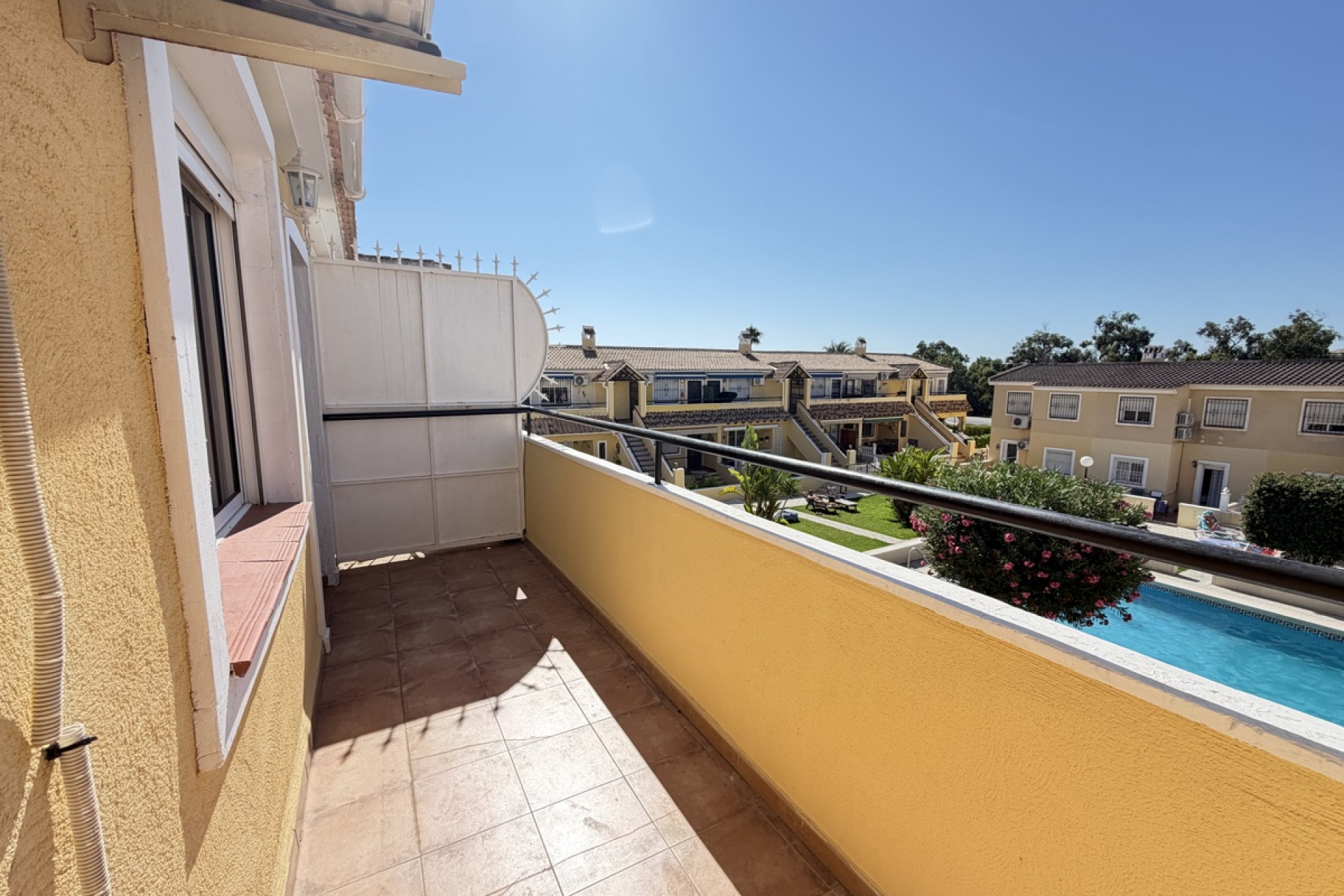 Resale - Apartment / Flat - Villamartín