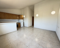 Resale - Apartment / Flat - Villamartín