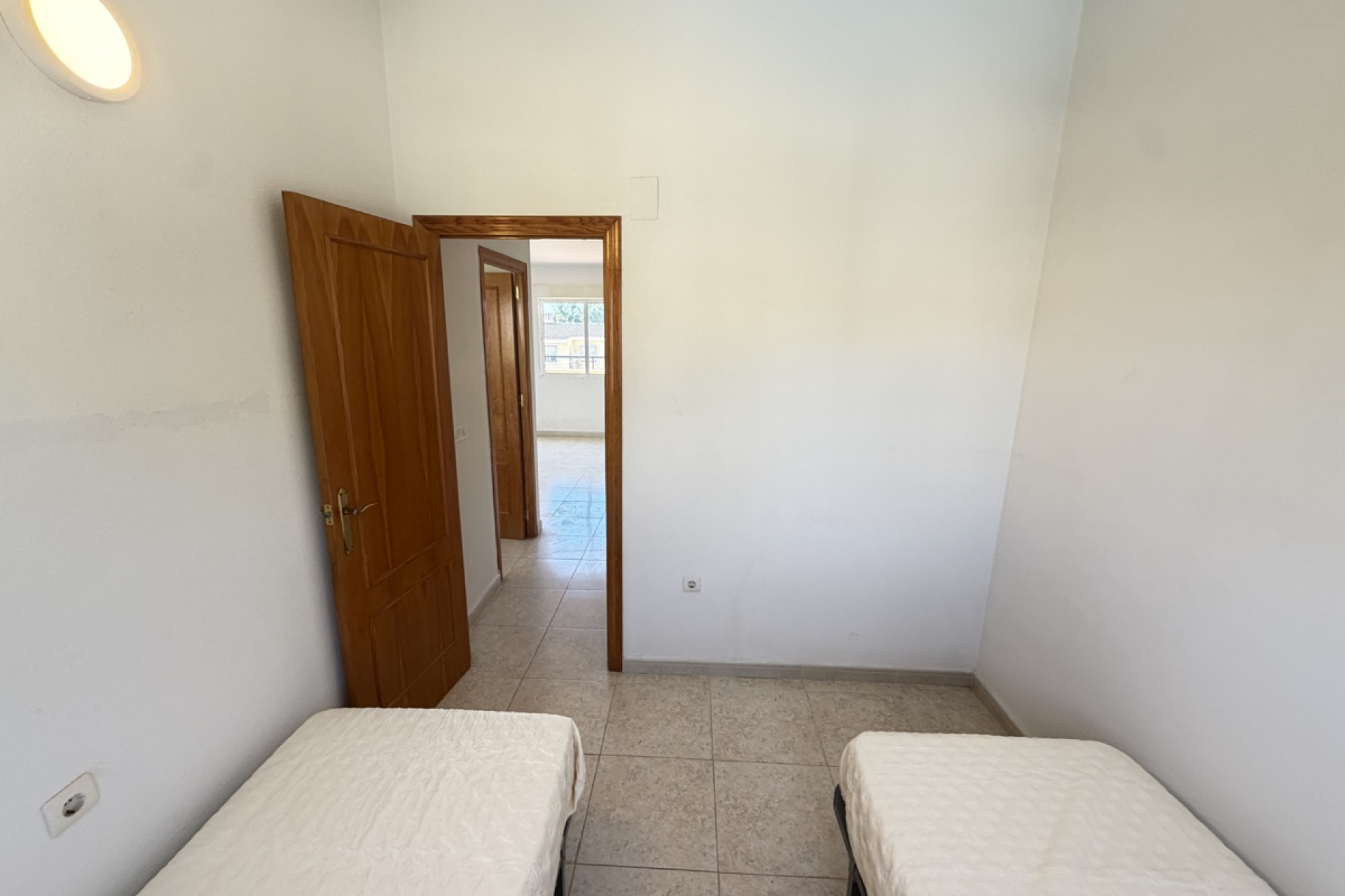 Resale - Apartment / Flat - Villamartín