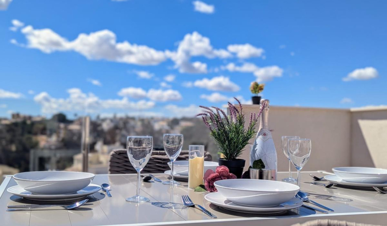 Resale - Apartment / Flat - Villamartín
