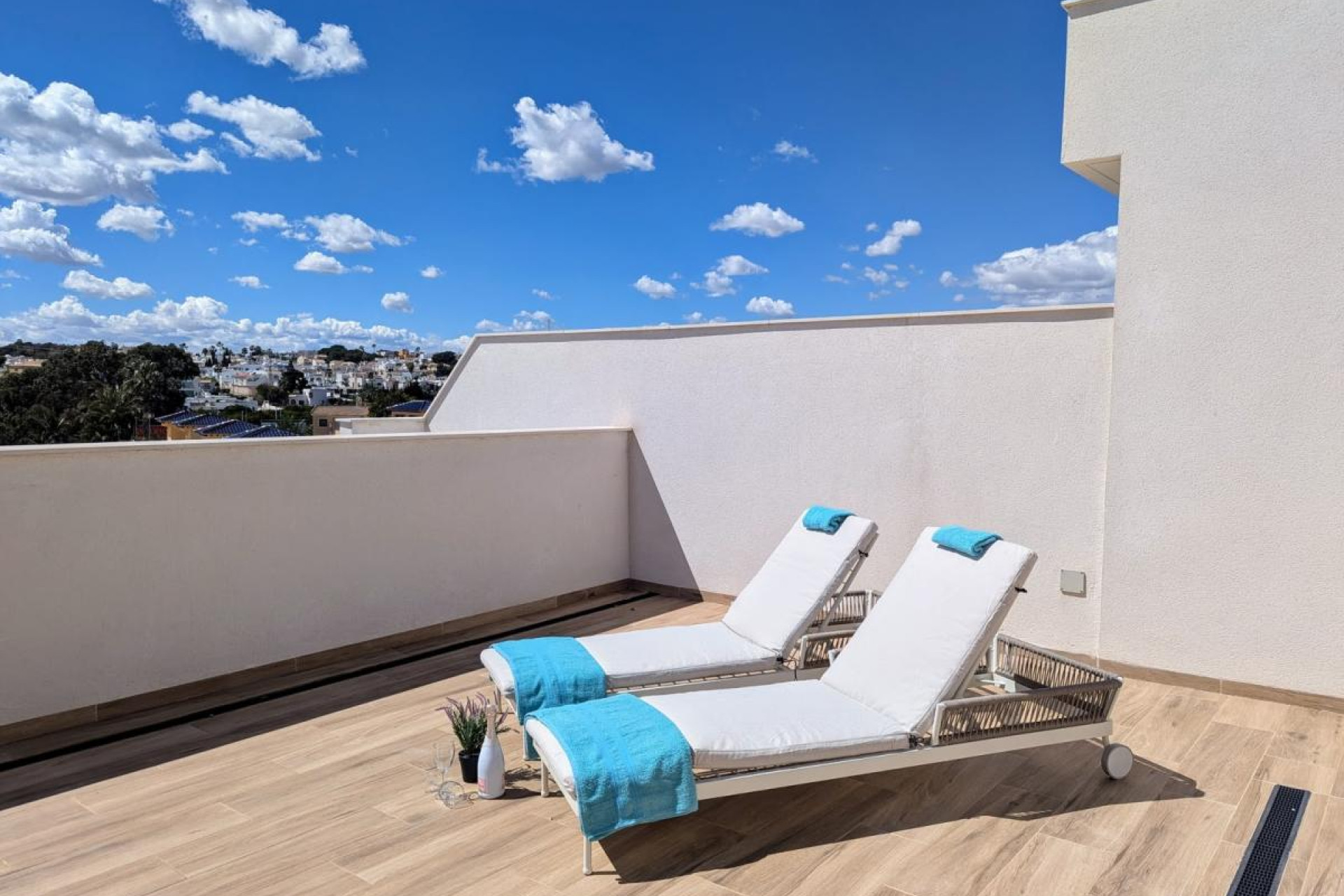 Resale - Apartment / Flat - Villamartín