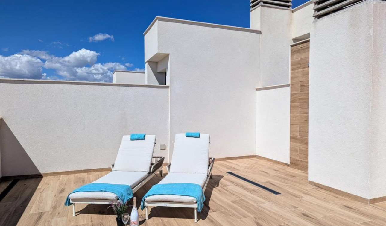 Resale - Apartment / Flat - Villamartín