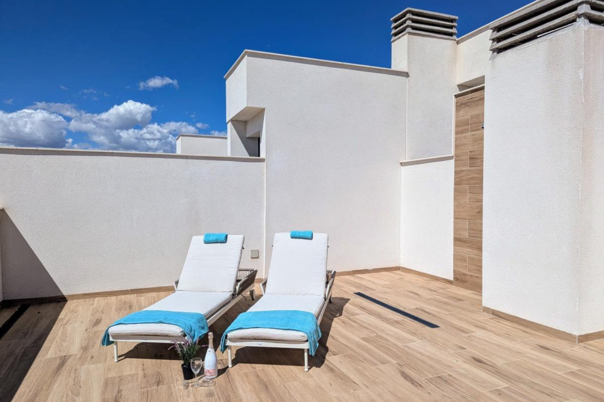 Resale - Apartment / Flat - Villamartín