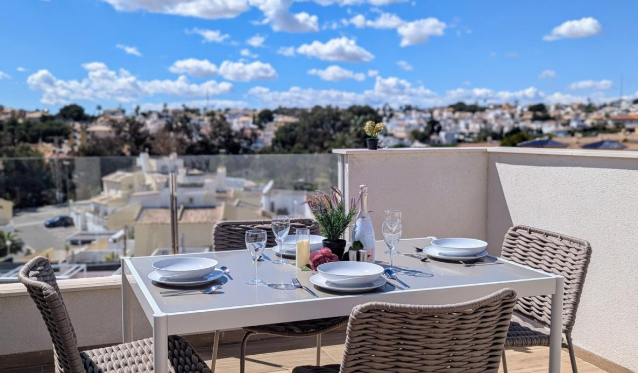 Resale - Apartment / Flat - Villamartín