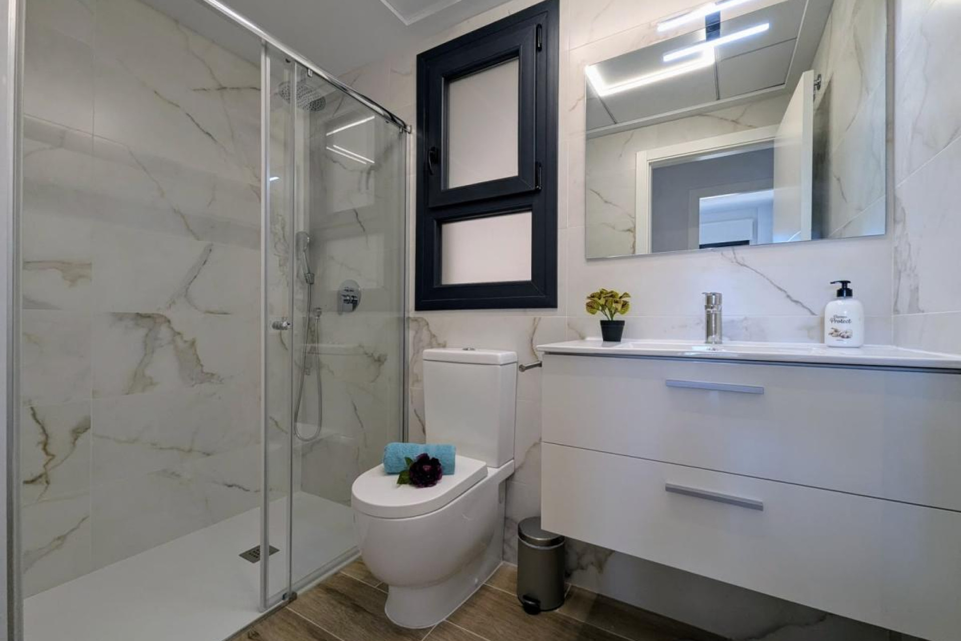 Resale - Apartment / Flat - Villamartín