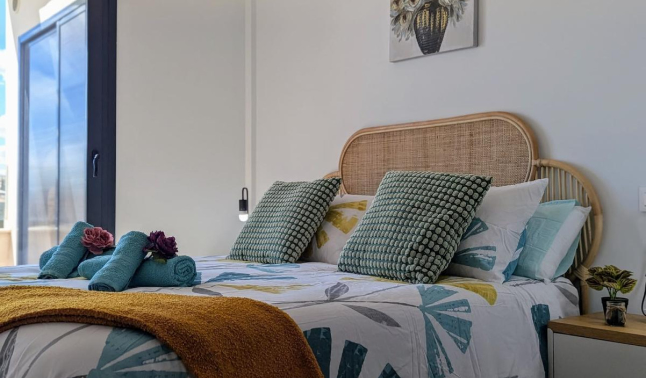 Resale - Apartment / Flat - Villamartín