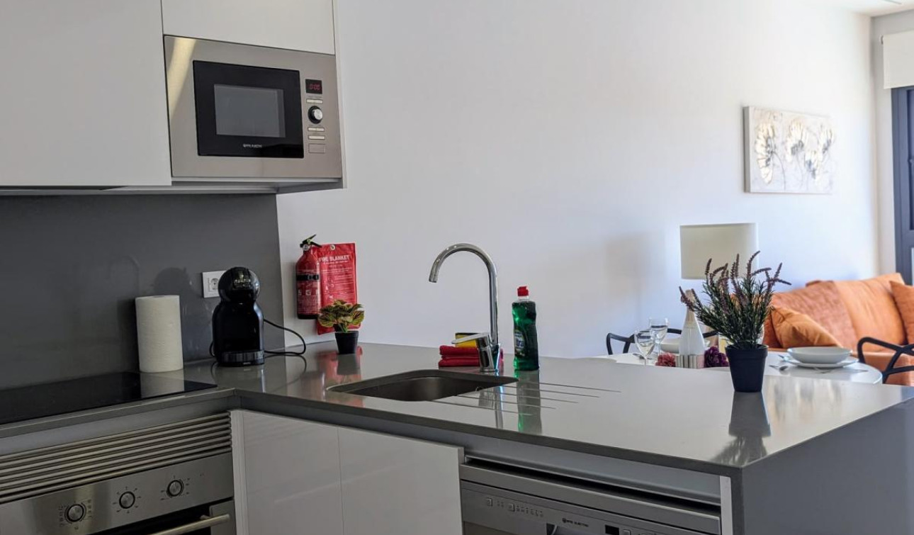 Resale - Apartment / Flat - Villamartín
