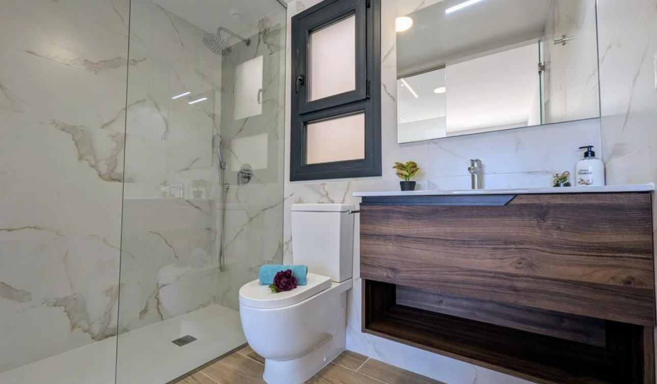 Resale - Apartment / Flat - Villamartín