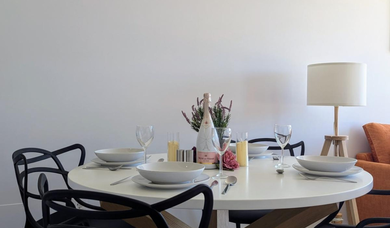 Resale - Apartment / Flat - Villamartín