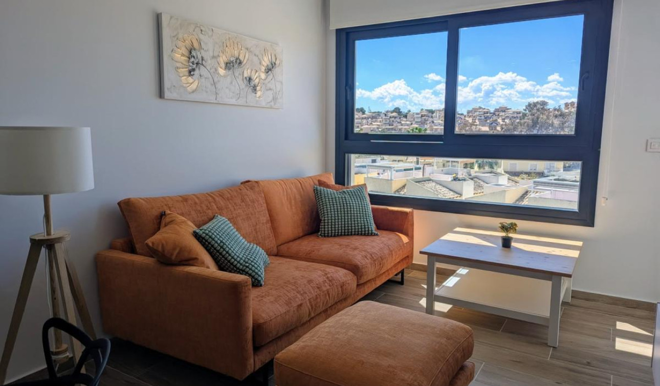 Resale - Apartment / Flat - Villamartín