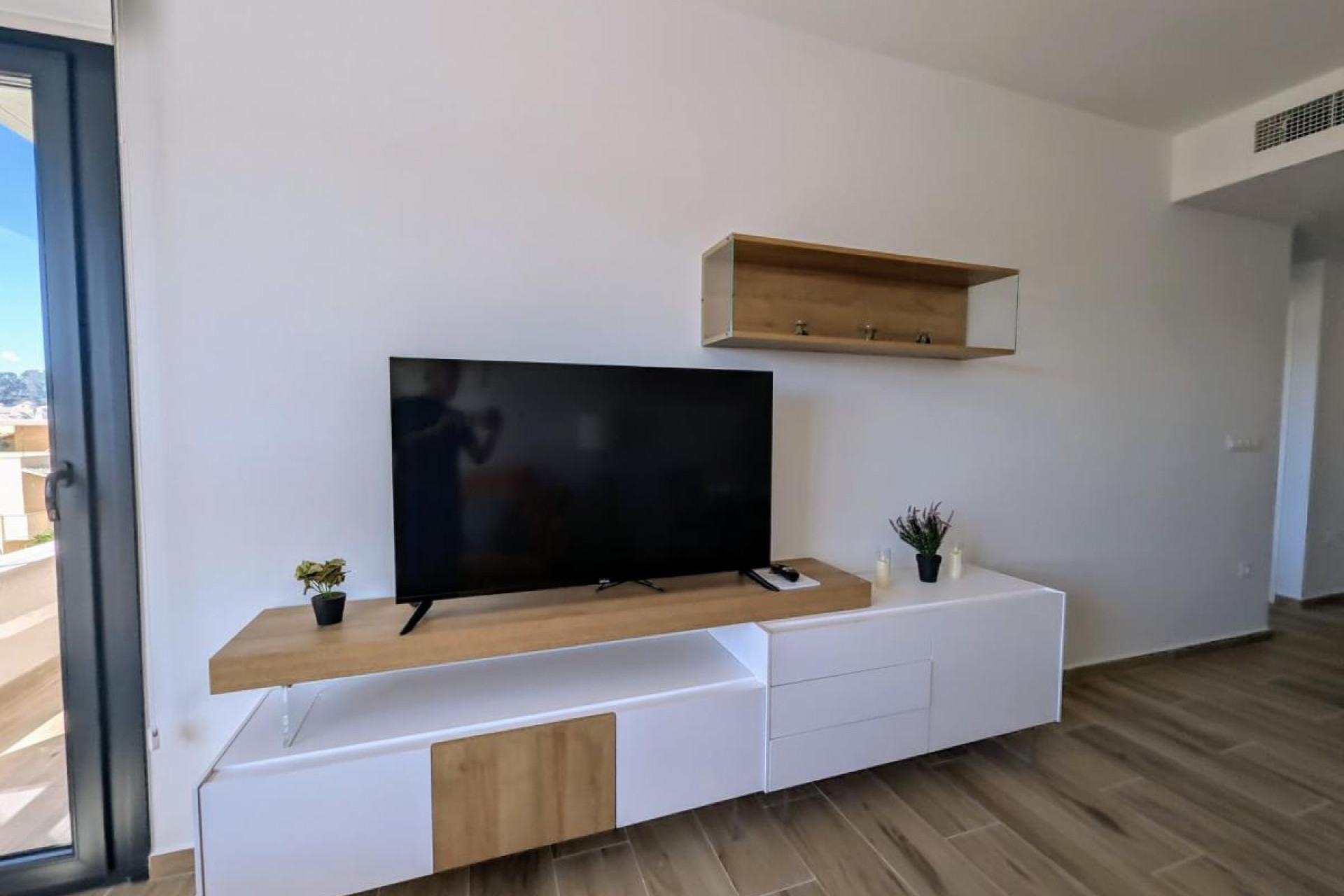 Resale - Apartment / Flat - Villamartín