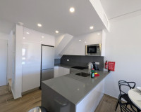Resale - Apartment / Flat - Villamartín