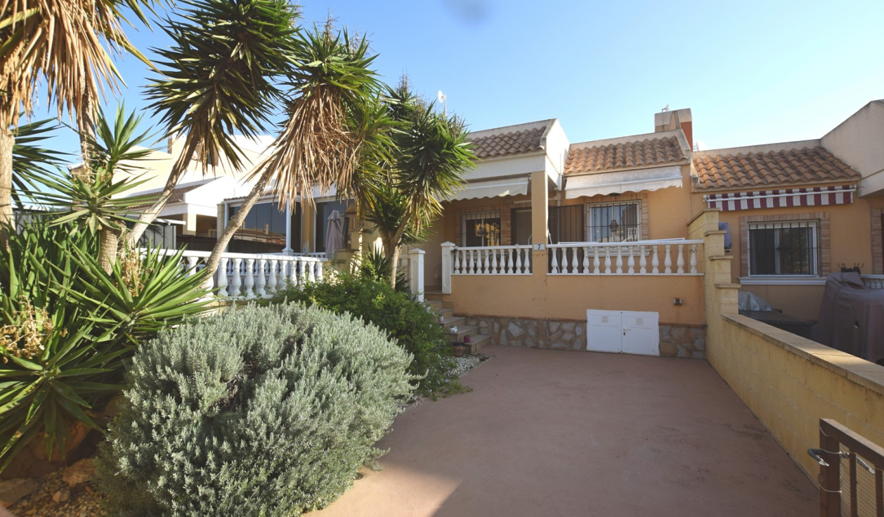 Resale - Bungalow - Ciudad Quesada - Doña Pena