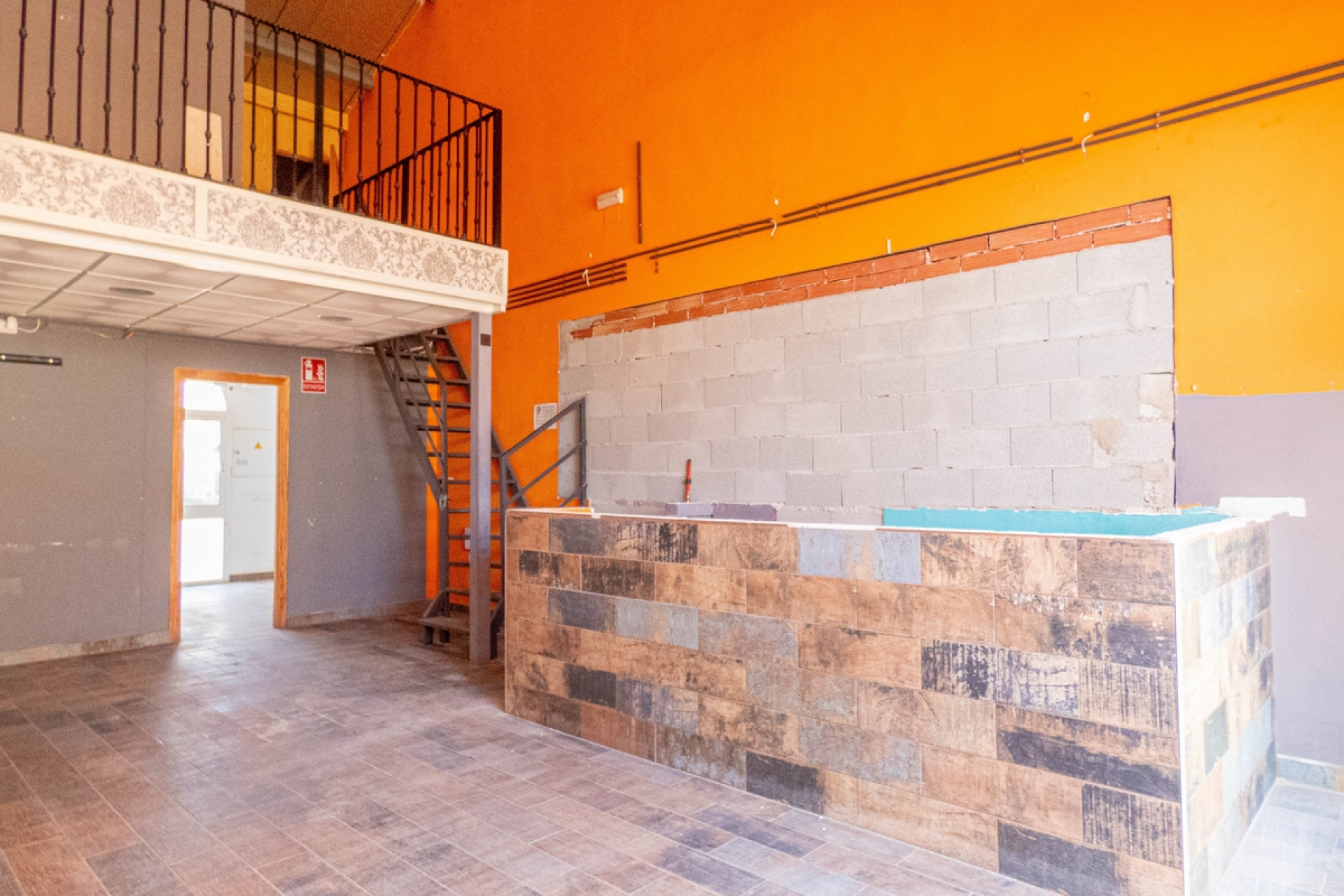 Resale - Commercial Unit - Algorfa - La Finca Golf - Algorfa