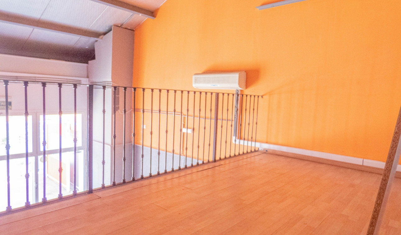 Resale - Commercial Unit - Algorfa - La Finca Golf - Algorfa