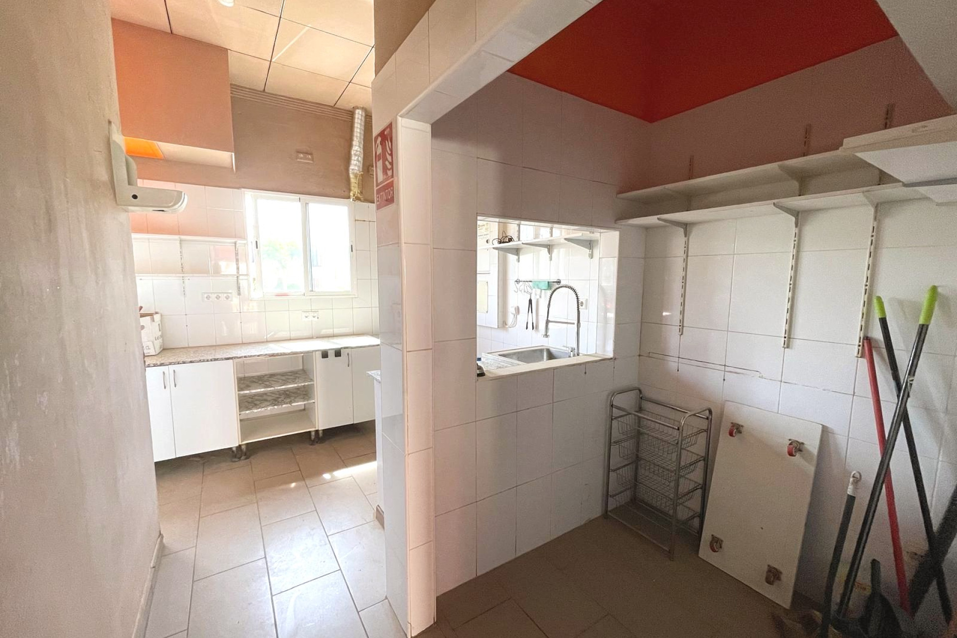 Resale - Commercial Unit - Algorfa - La Finca Golf