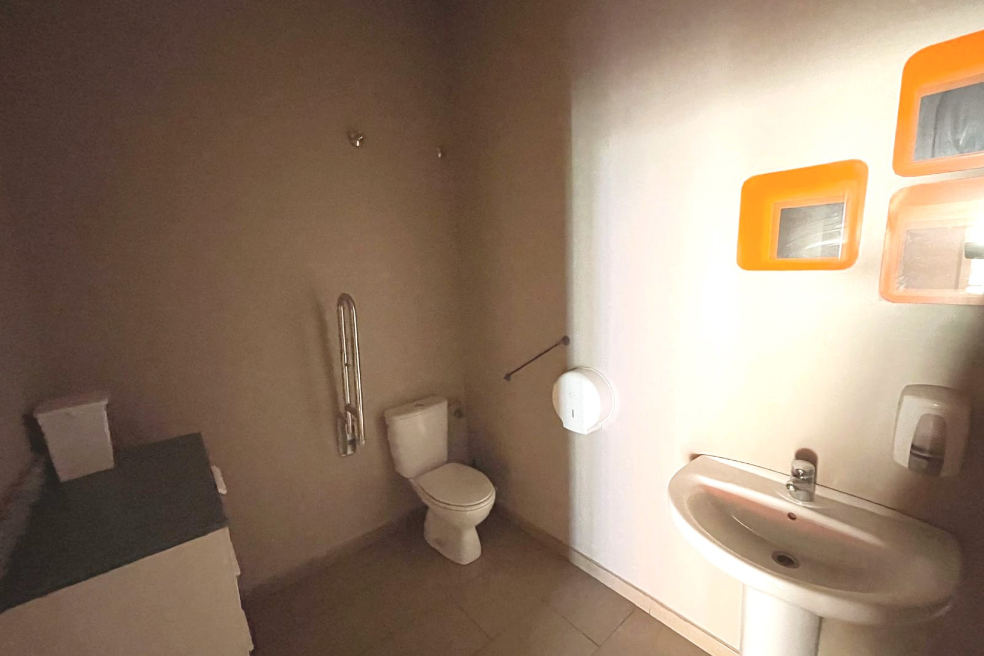 Resale - Commercial Unit - Algorfa - La Finca Golf