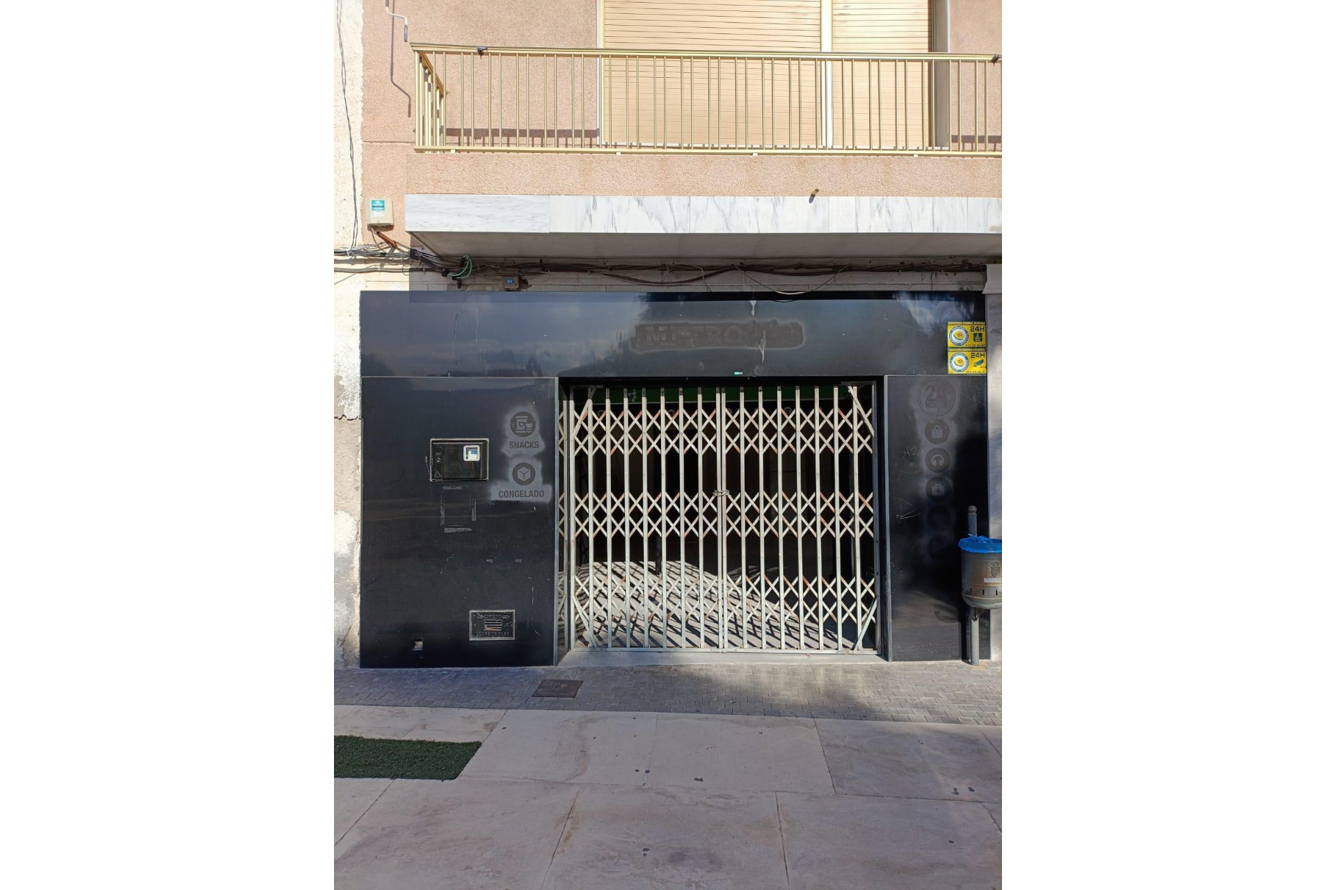 Resale - Commercial Unit - Benferri - PLAZA DE LA CONSTITUCION