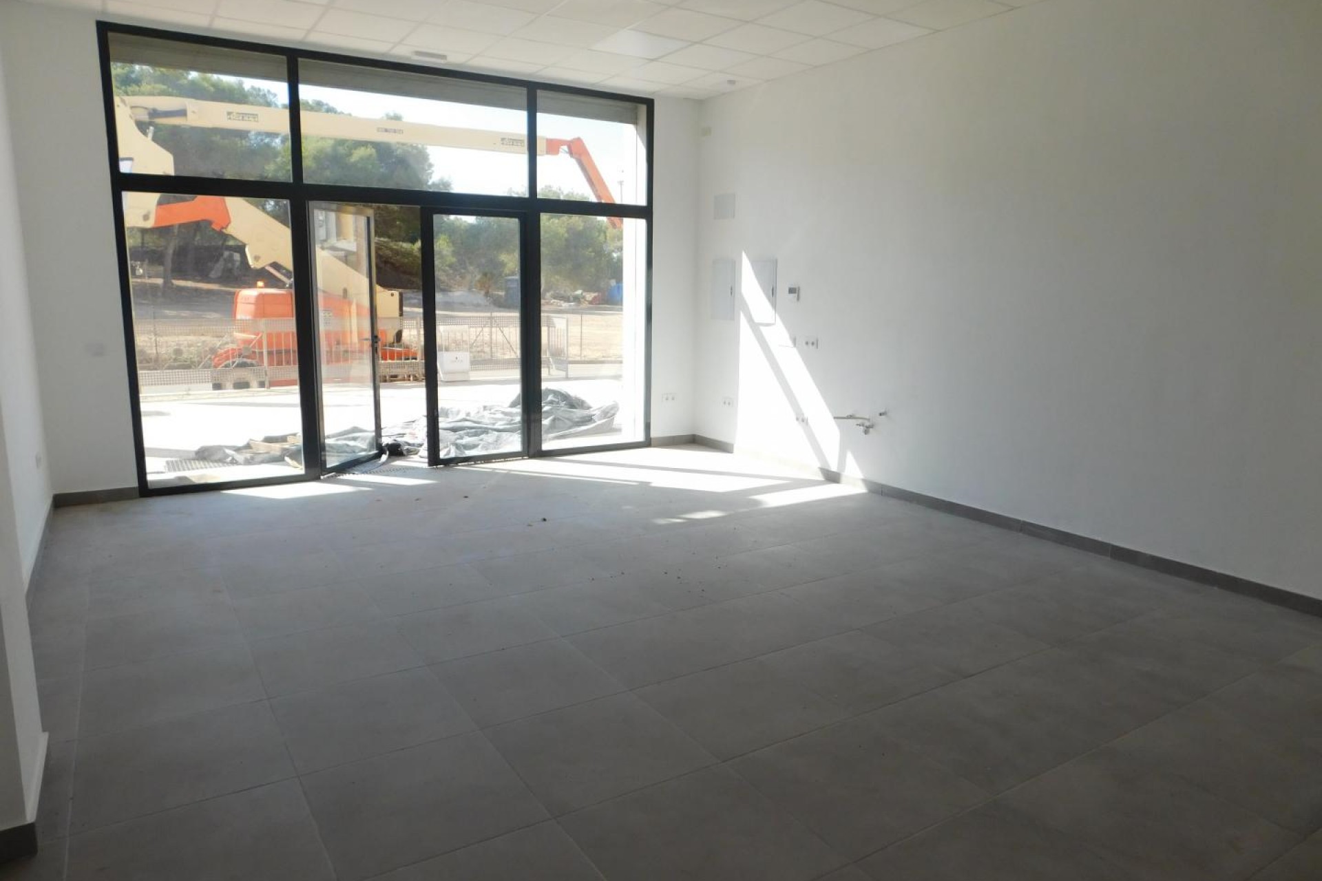 Resale - Commercial Unit - Ciudad Quesada - Lo Crispin