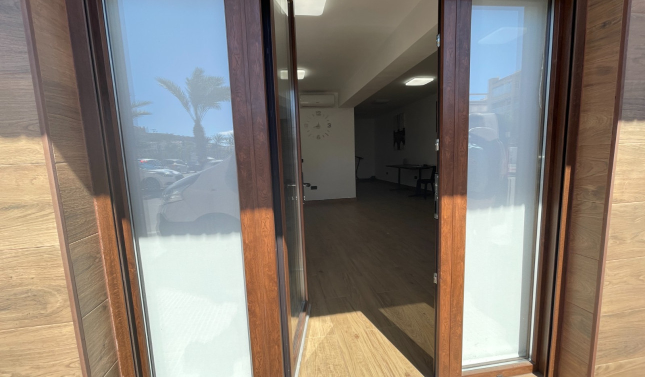 Resale - Commercial Unit - Guardamar del Segura - Comunidad Valenciana