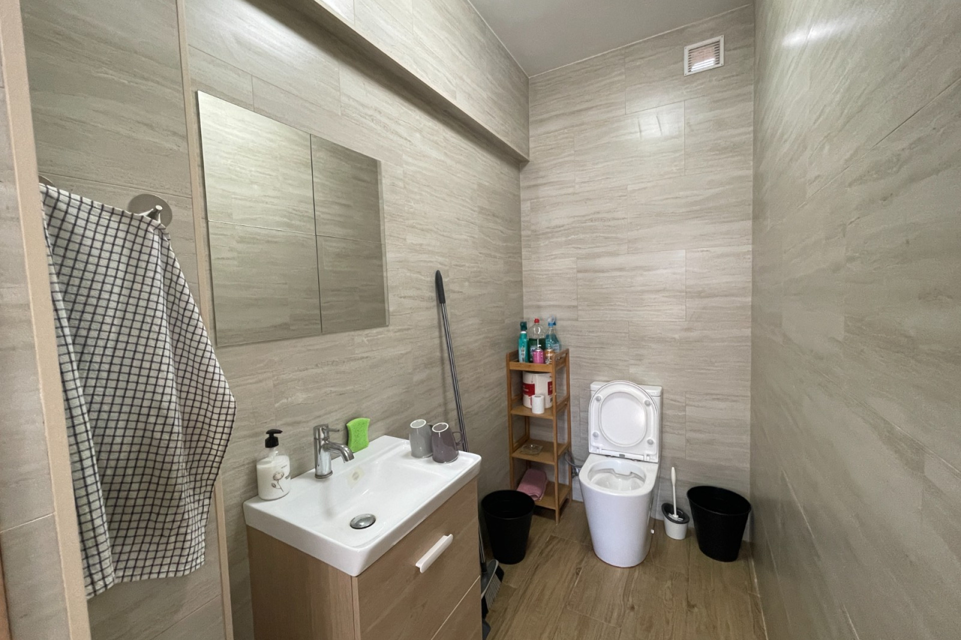 Resale - Commercial Unit - Guardamar del Segura - Comunidad Valenciana