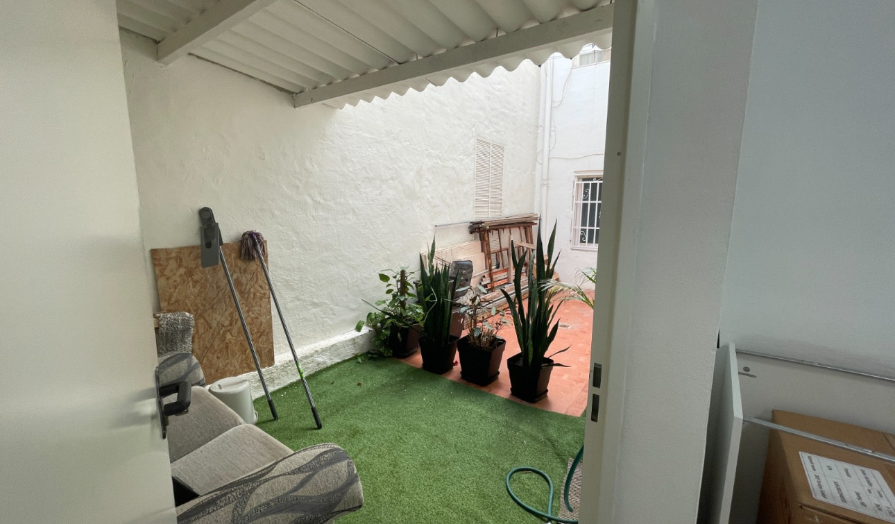 Resale - Commercial Unit - Guardamar del Segura - Comunidad Valenciana