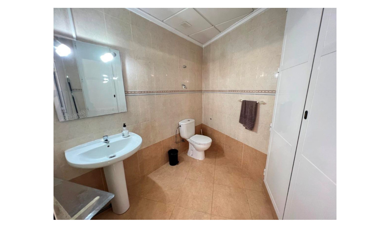 Resale - Commercial Unit - Guardamar del Segura - Guardamar