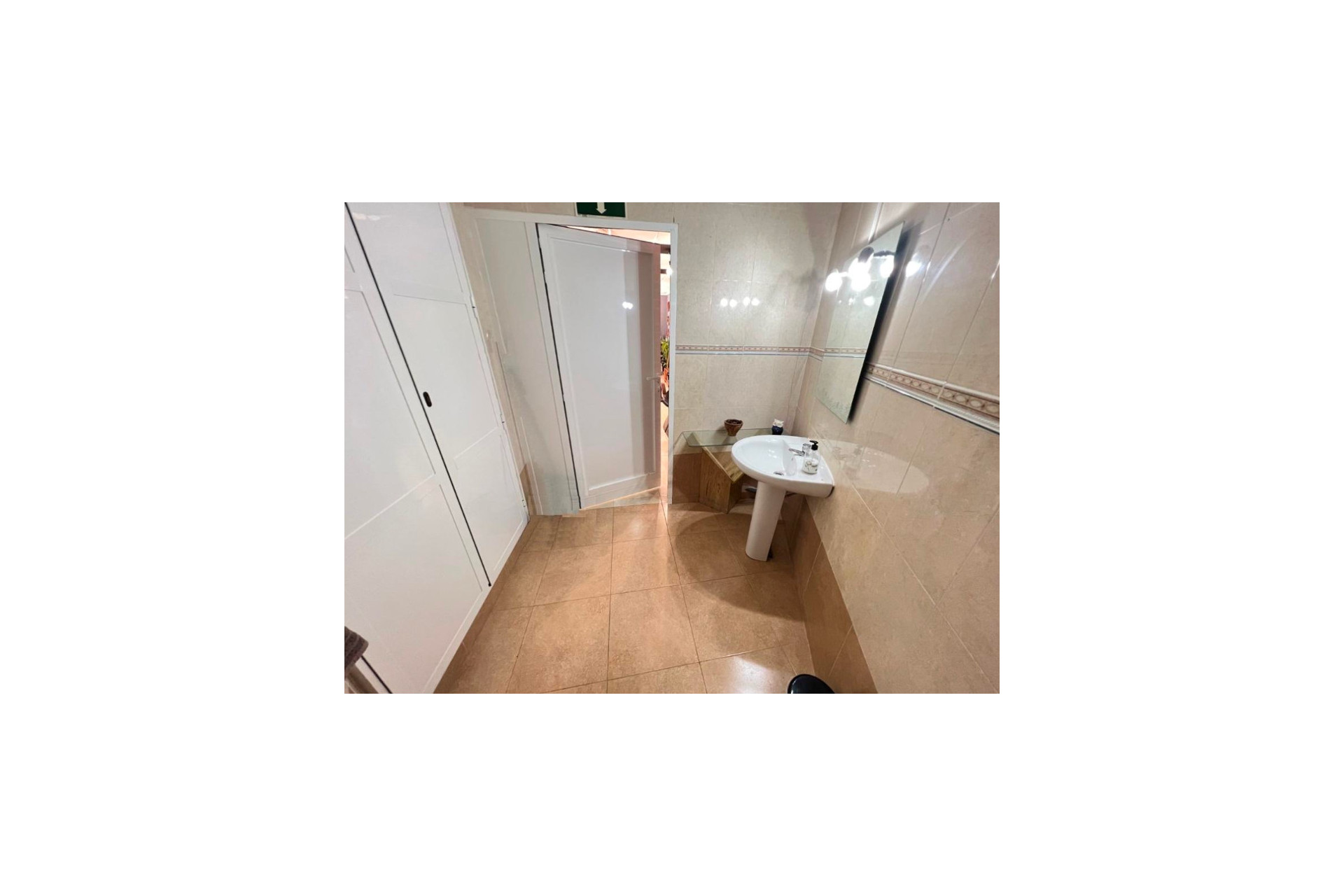 Resale - Commercial Unit - Guardamar del Segura - Guardamar