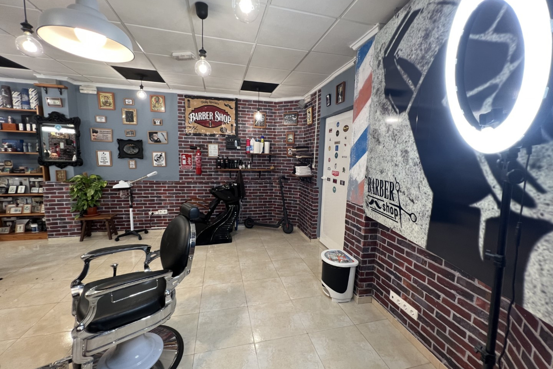 Resale - Commercial Unit - Guardamar del Segura