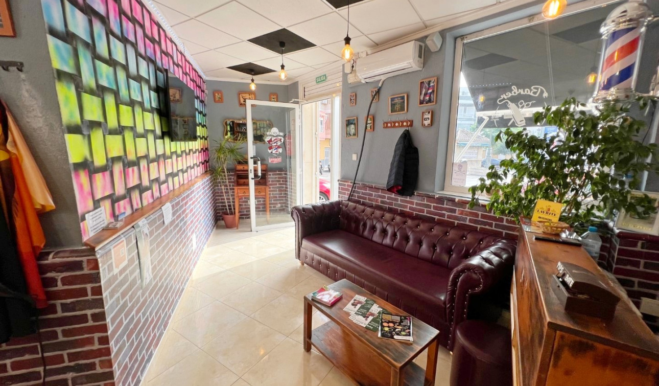 Resale - Commercial Unit - Guardamar del Segura