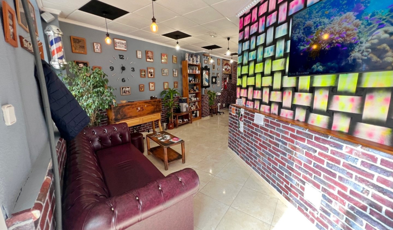 Resale - Commercial Unit - Guardamar del Segura