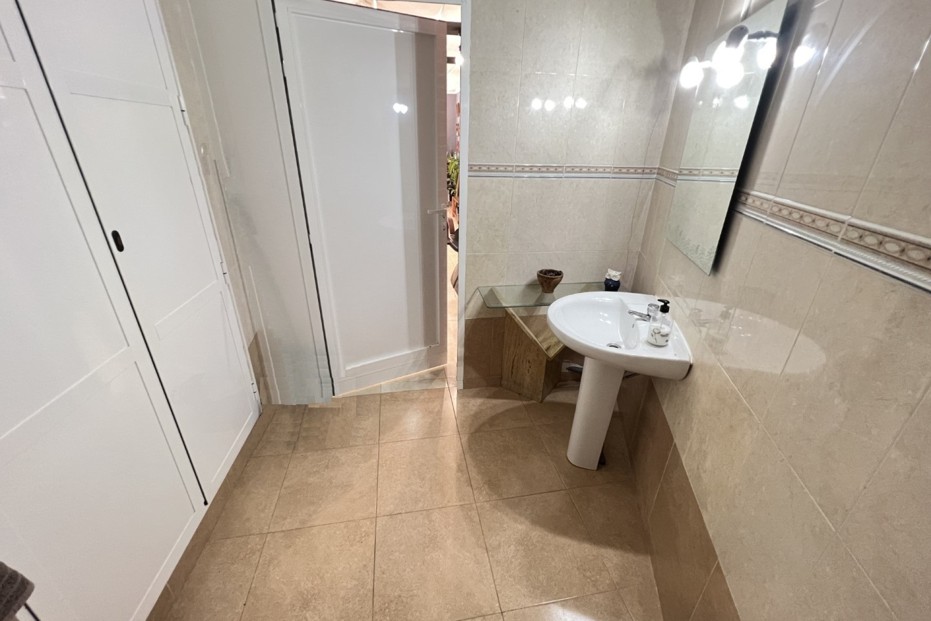 Resale - Commercial Unit - Guardamar del Segura