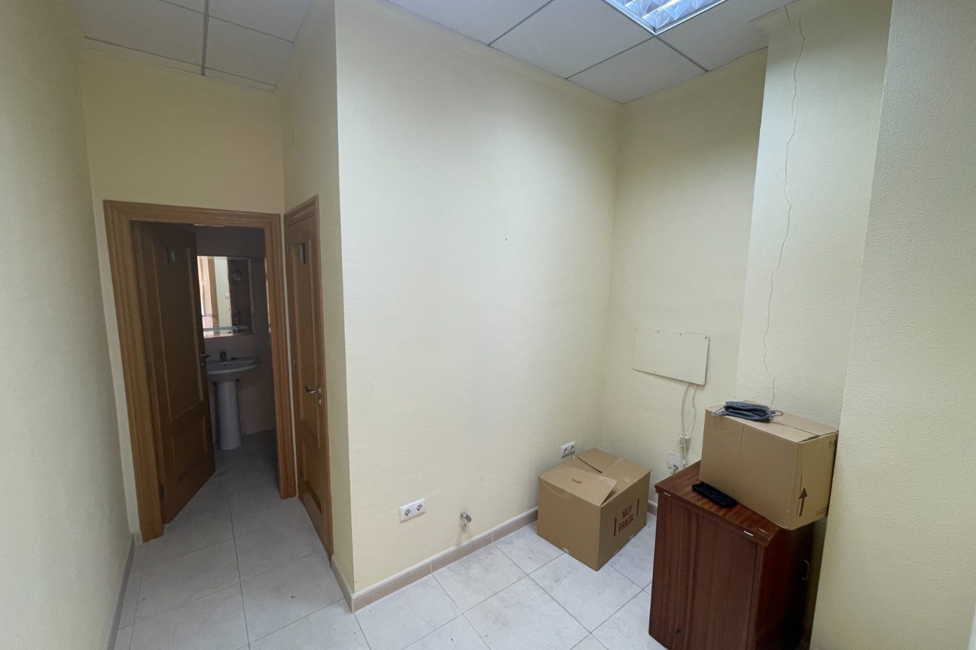 Resale - Commercial Unit - Guardamar del Segura