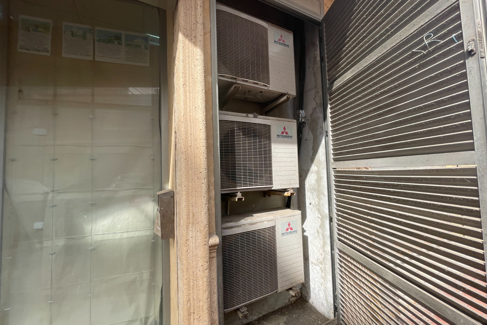 Resale - Commercial Unit - Guardamar del Segura