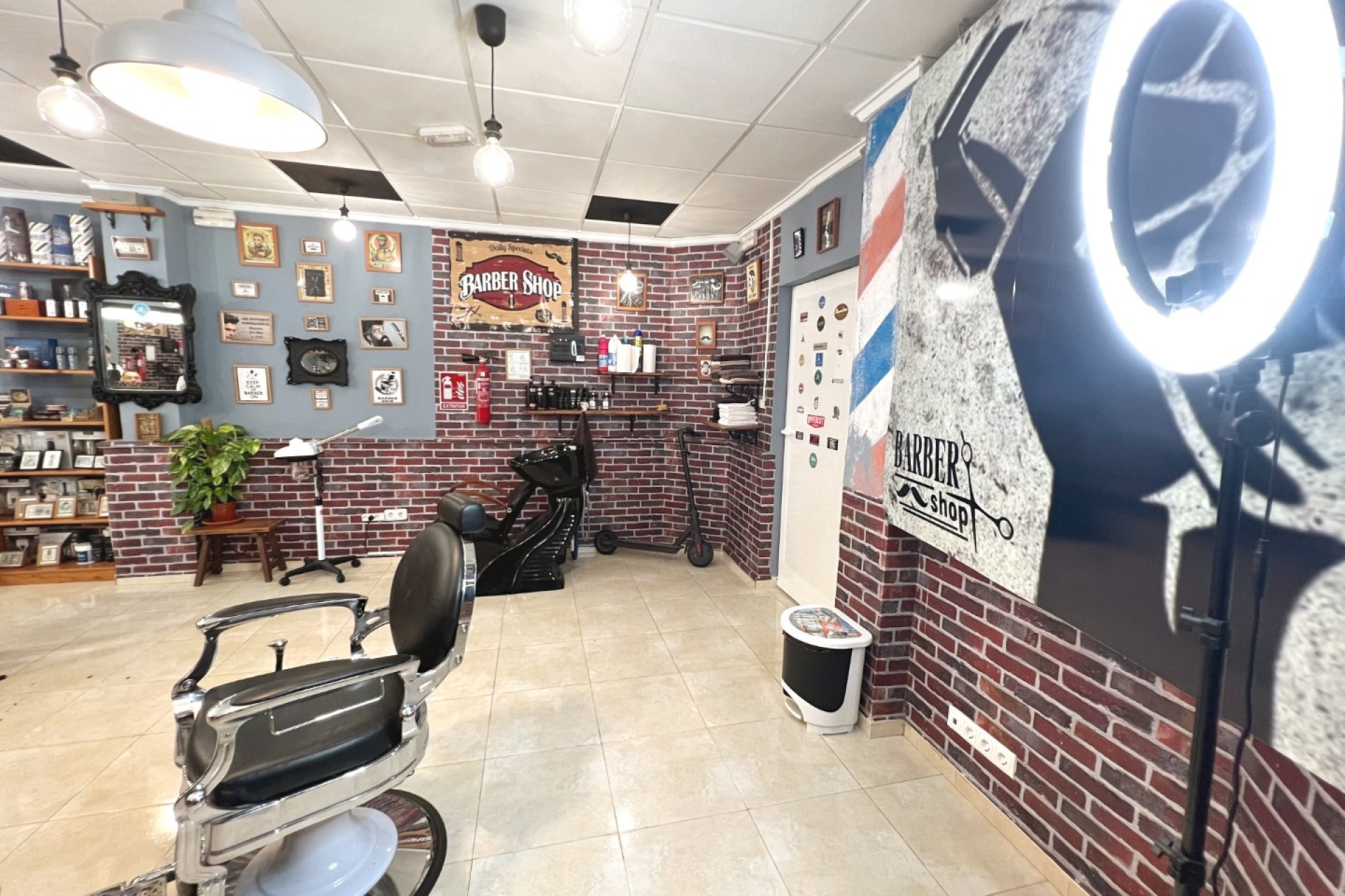 Resale - Commercial Unit - Guardamar del Segura