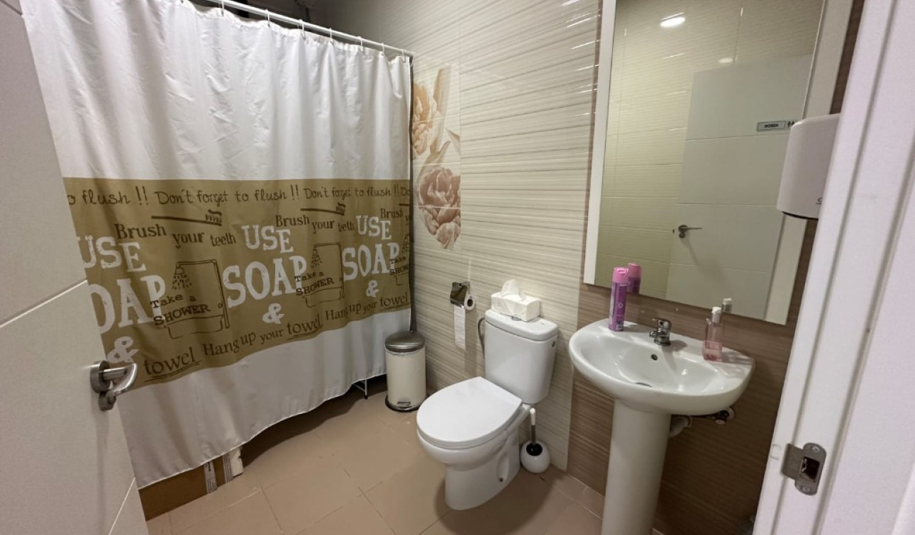 Resale - Commercial Unit - La Zenia