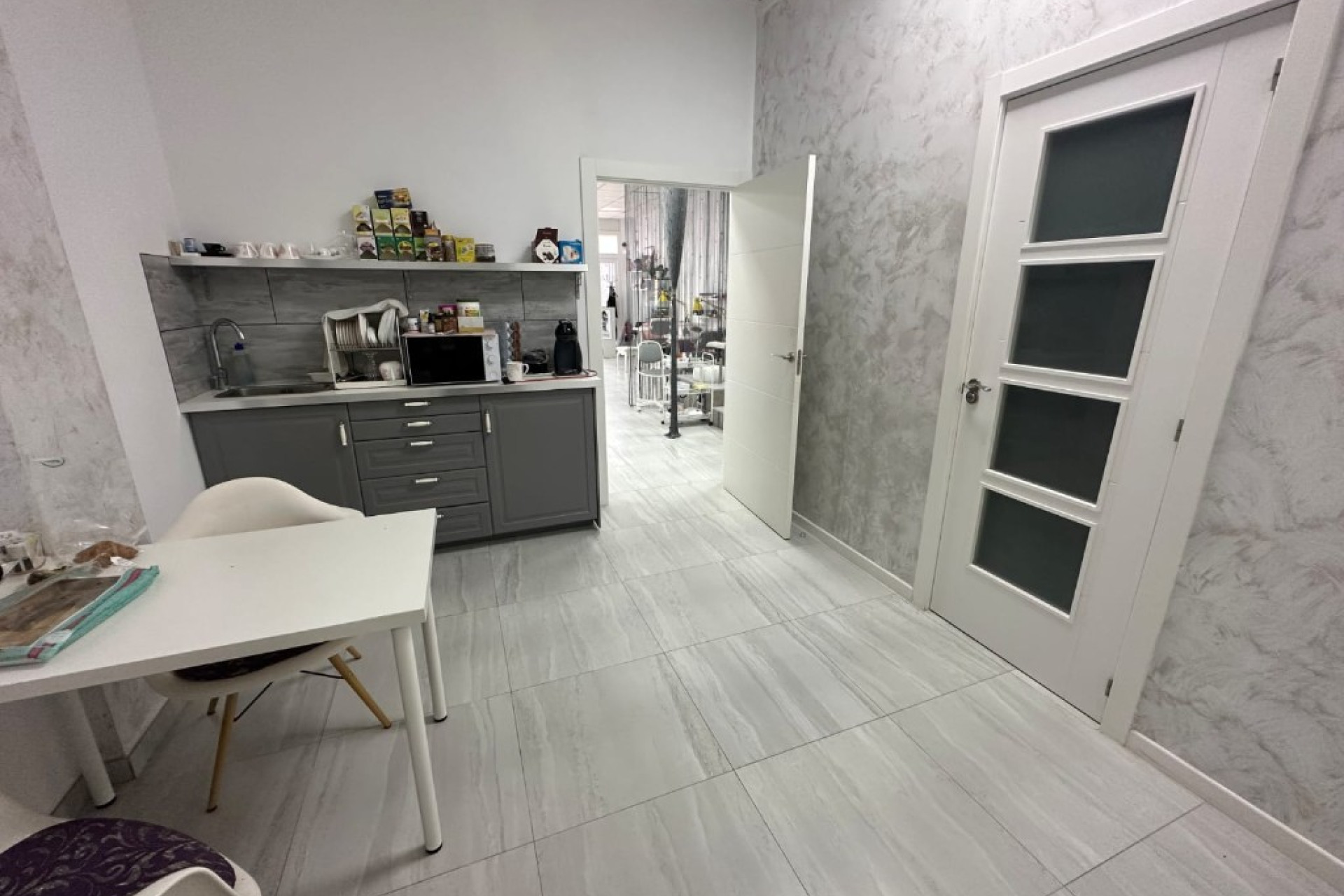 Resale - Commercial Unit - La Zenia