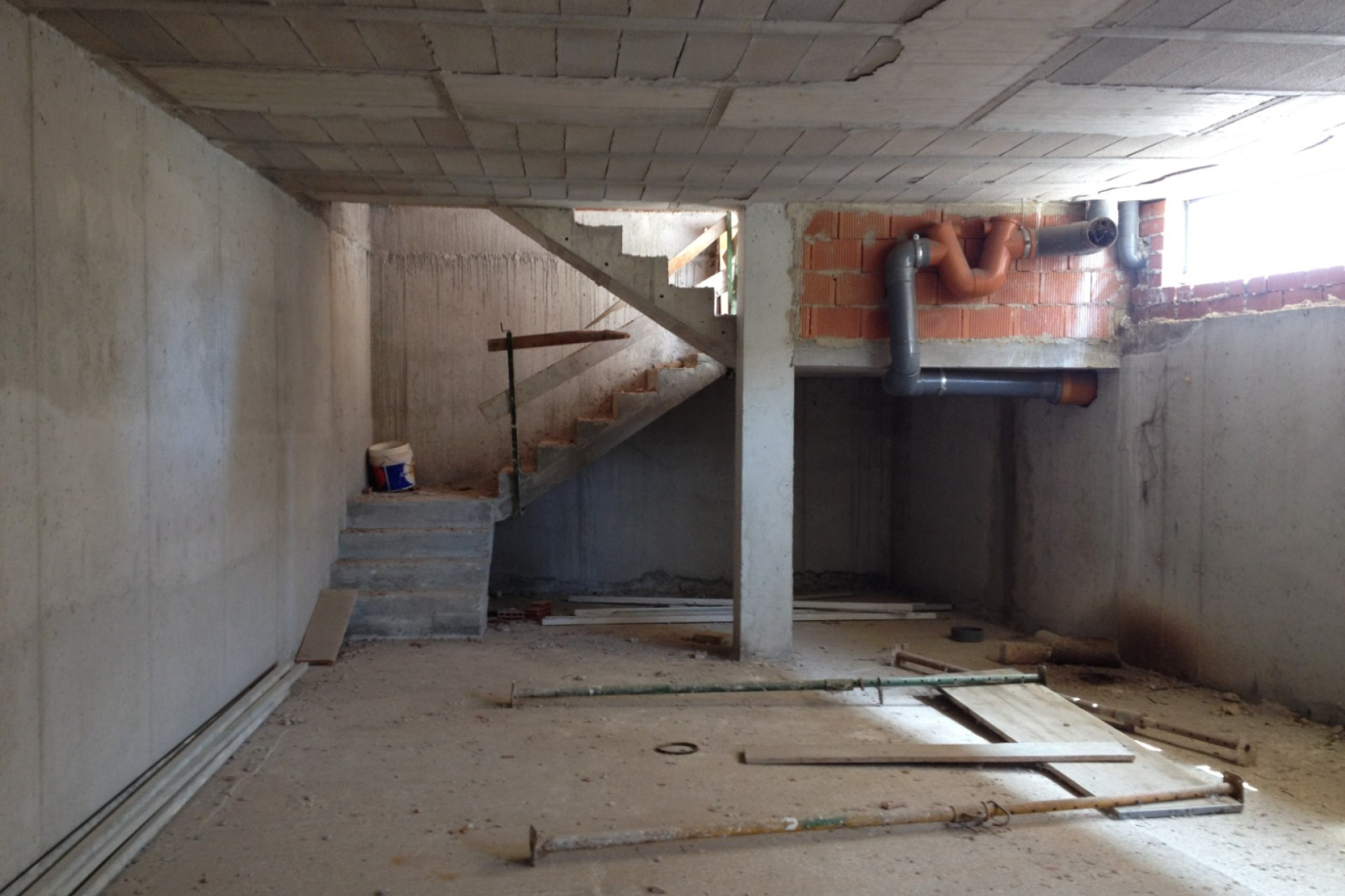 Resale - Commercial Unit - Los Montesinos