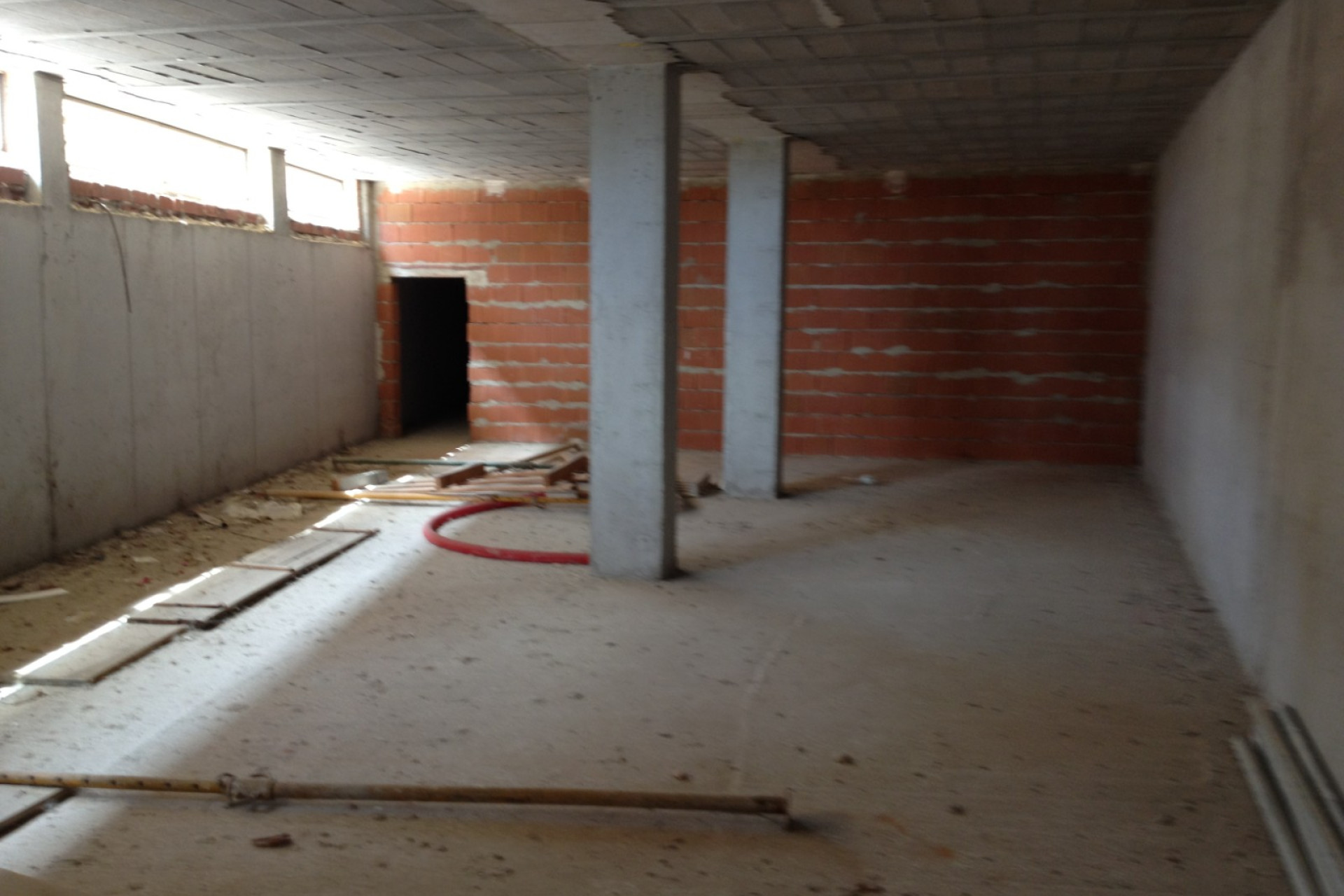 Resale - Commercial Unit - Los Montesinos