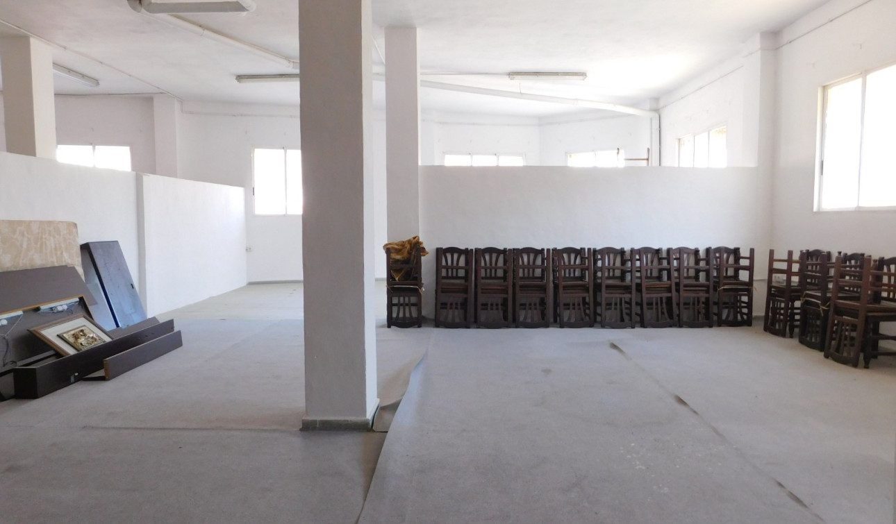 Resale - Commercial Unit - San Miguel de Salinas