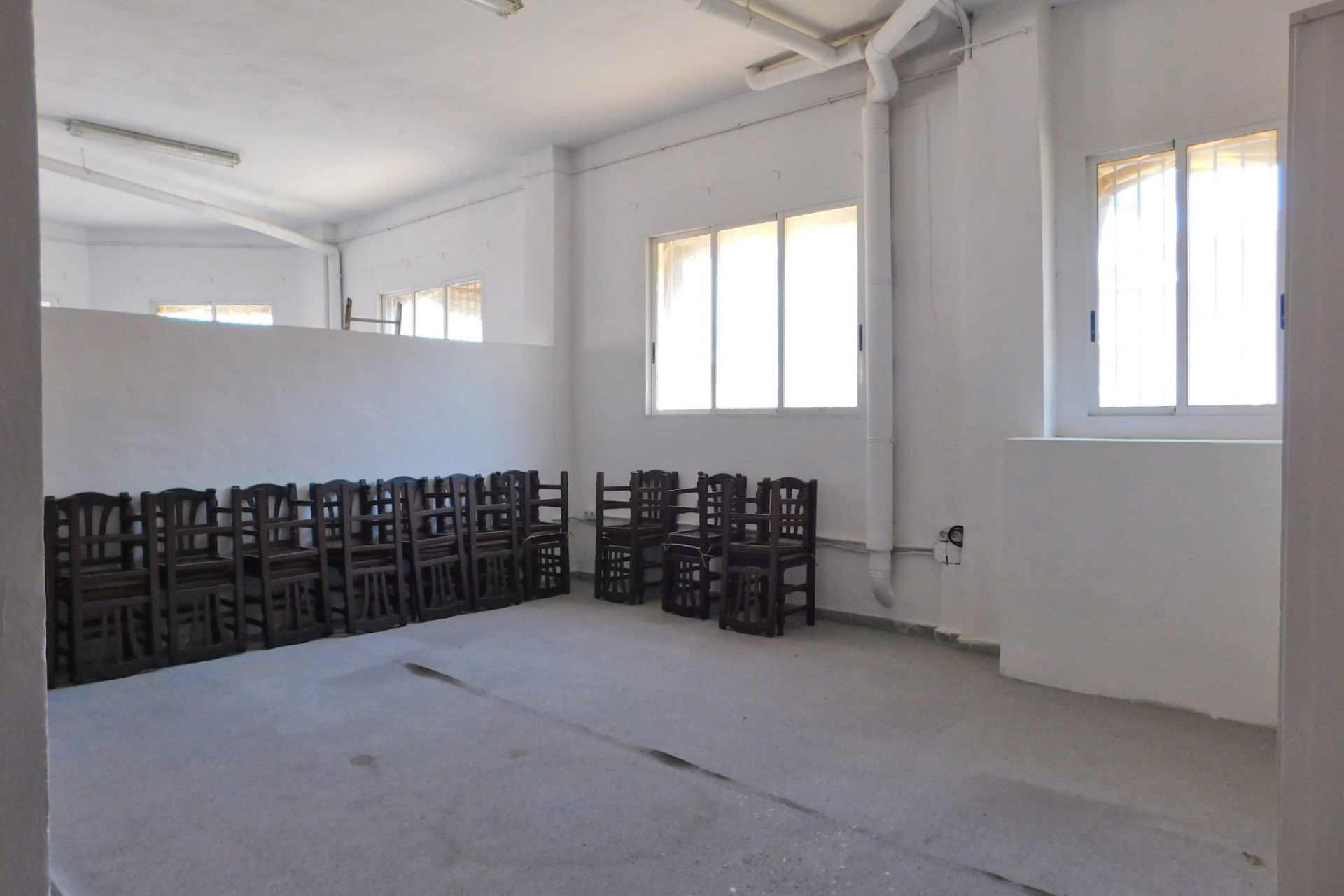 Resale - Commercial Unit - San Miguel de Salinas