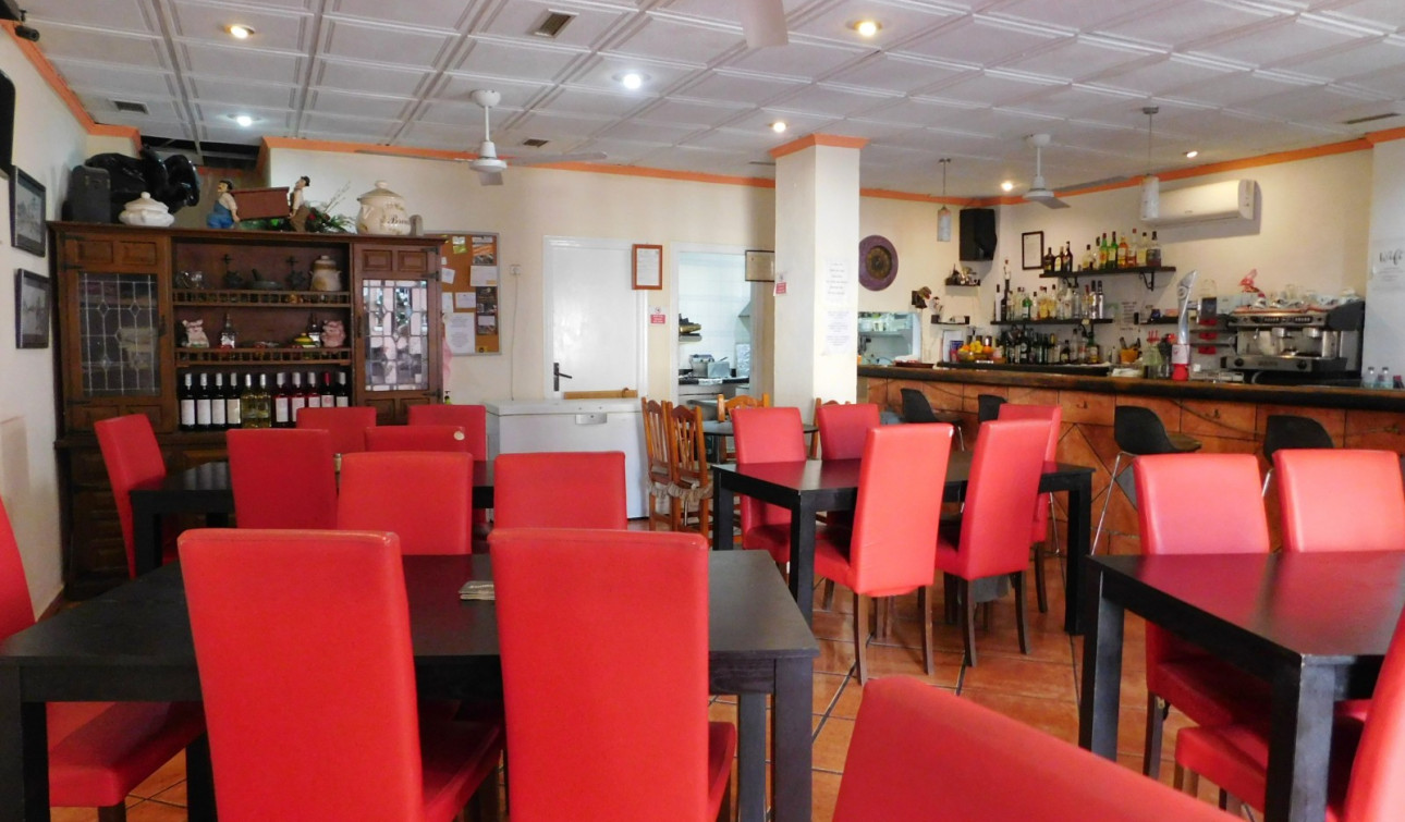 Resale - Commercial Unit - San Miguel de Salinas