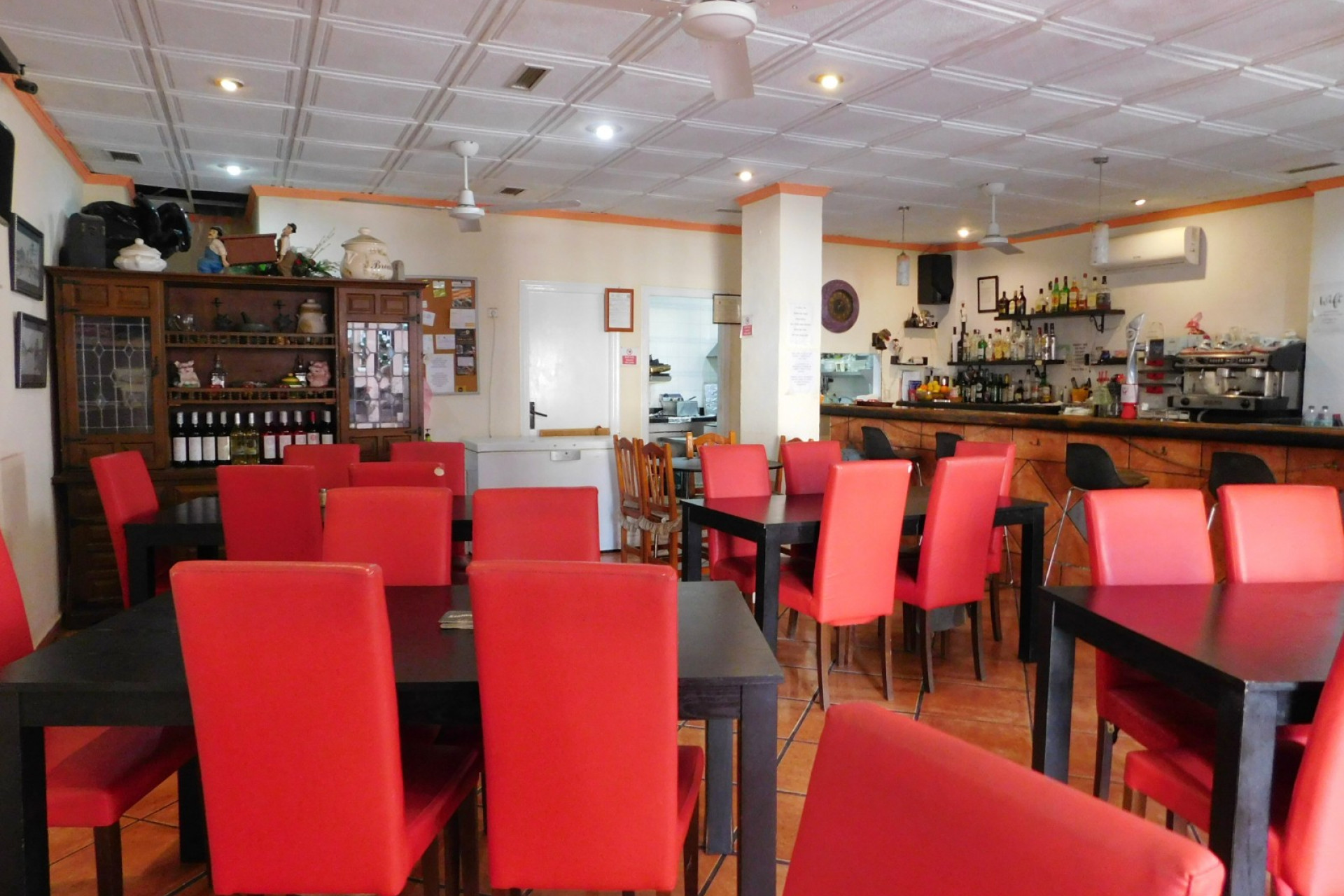 Resale - Commercial Unit - San Miguel de Salinas