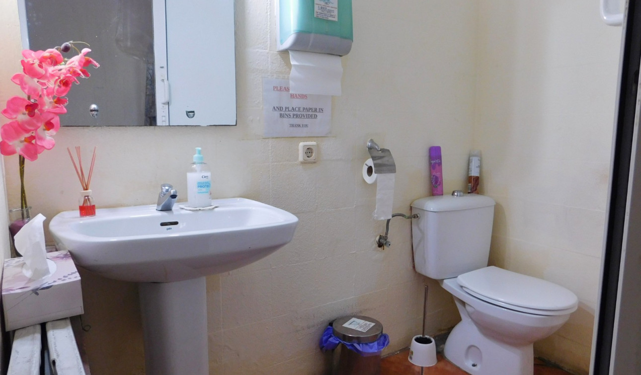 Resale - Commercial Unit - San Miguel de Salinas