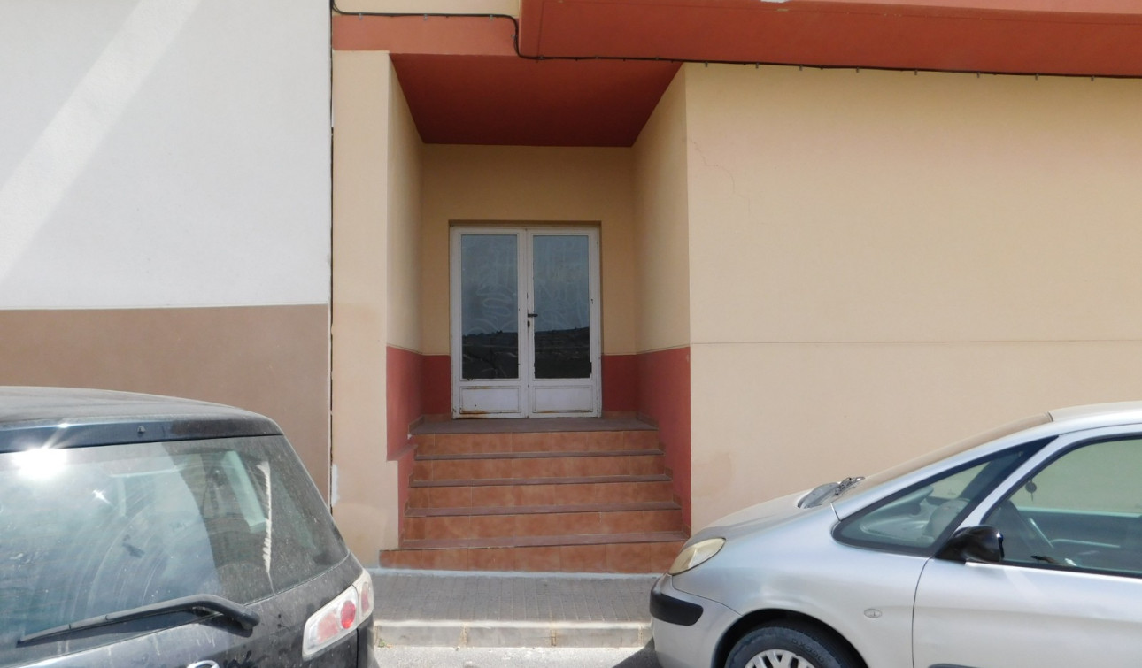 Resale - Commercial Unit - Torremendo