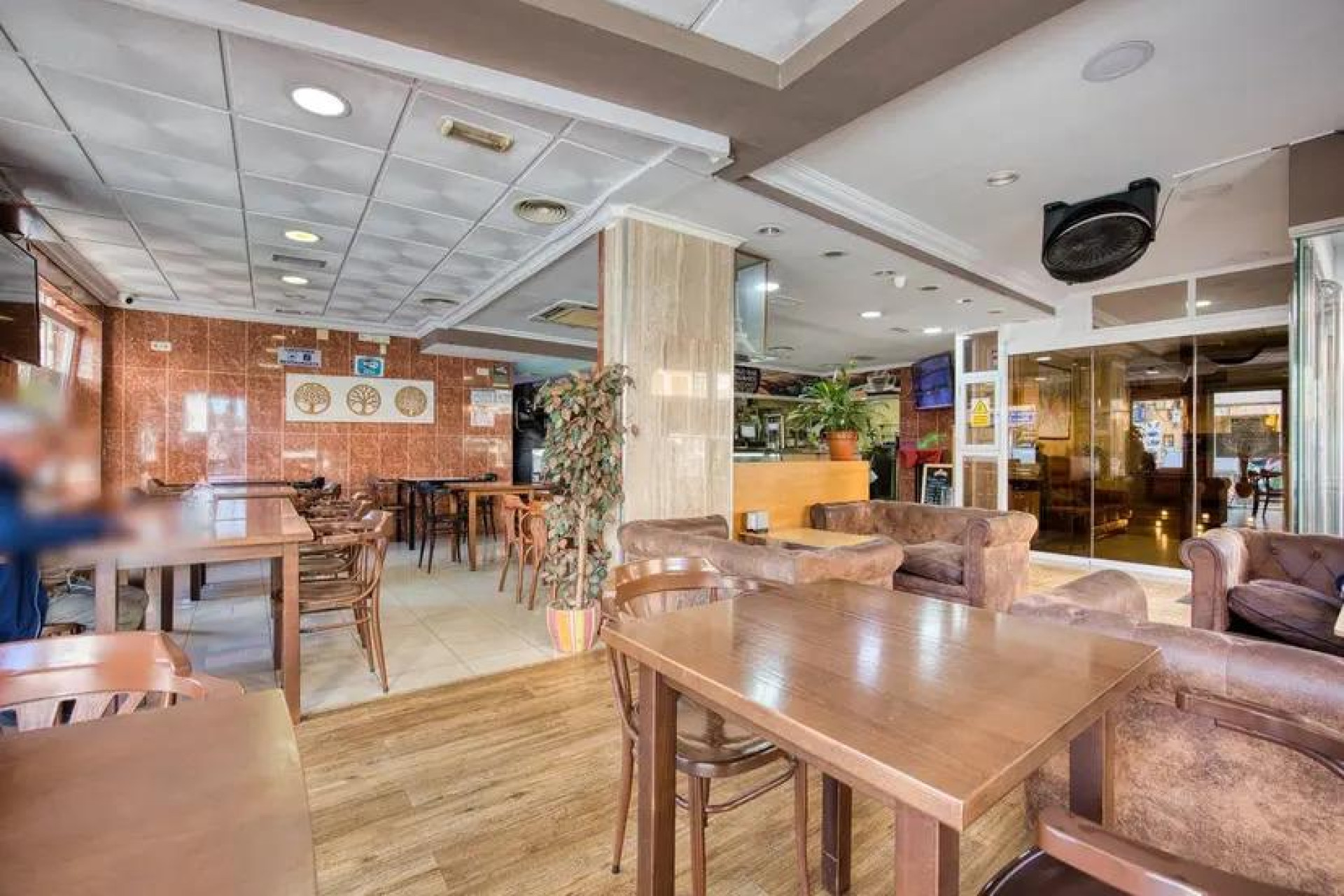 Resale - Commercial Unit - Torrevieja - Centro