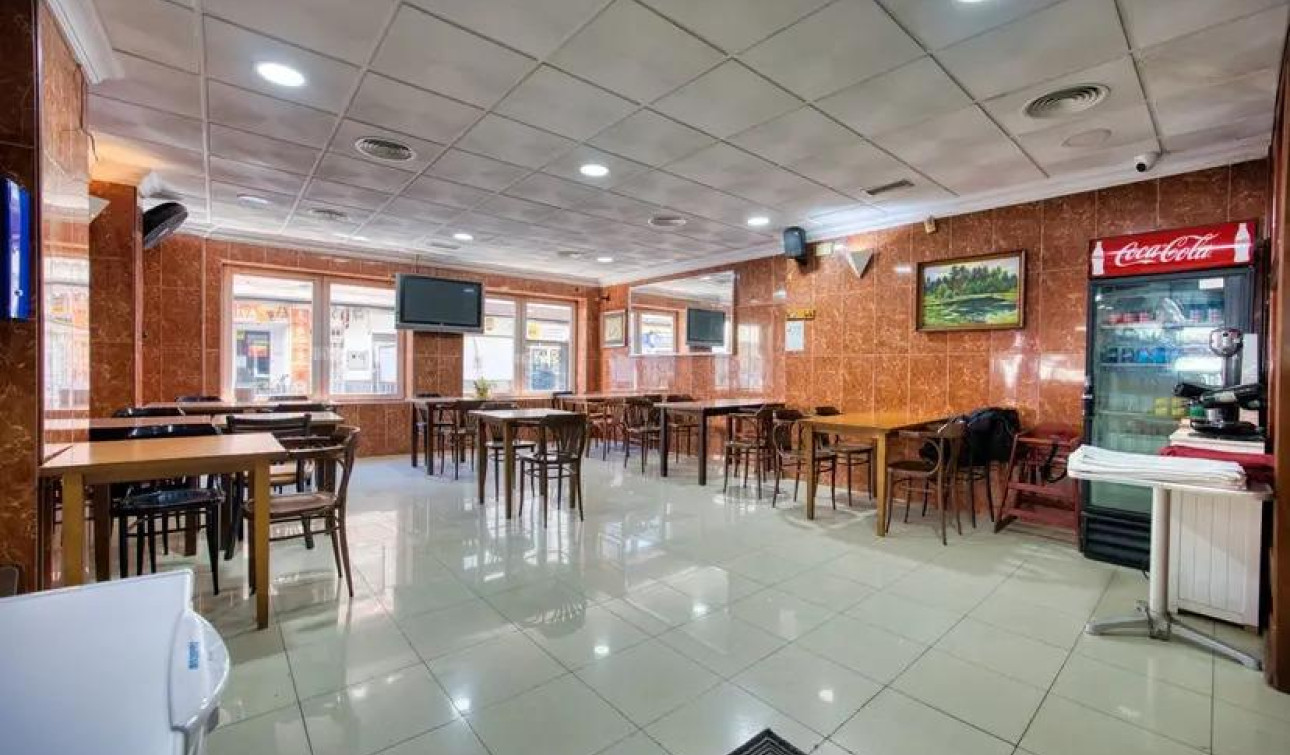 Resale - Commercial Unit - Torrevieja - Centro