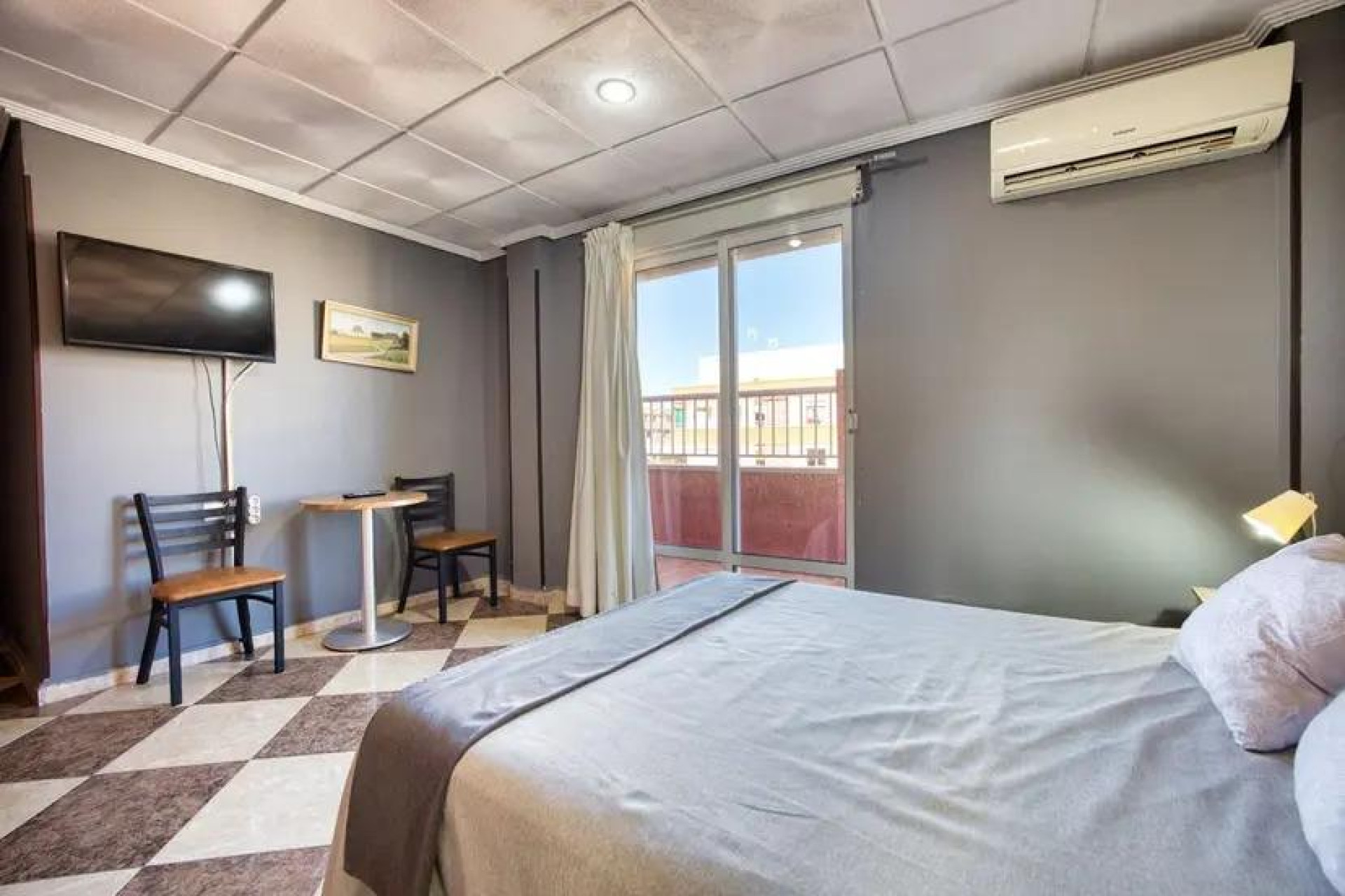 Resale - Commercial Unit - Torrevieja - Centro