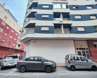 Resale - Commercial Unit - Torrevieja - El Acequión - Los Náufragos